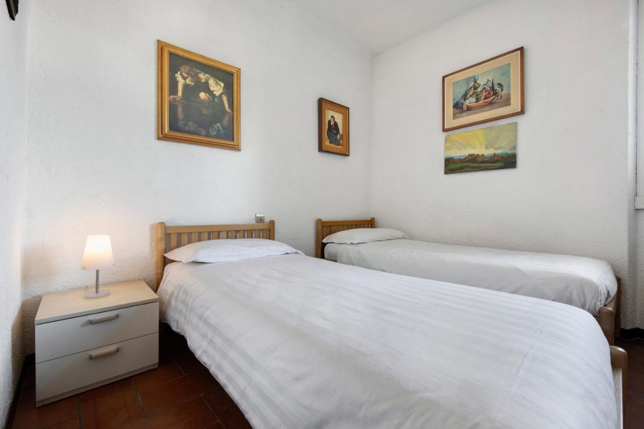 Residence I Prati Di Giussana Льєрна Екстер'єр фото